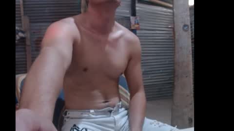 snakeguy08 online show from 05-06-26, 02:55