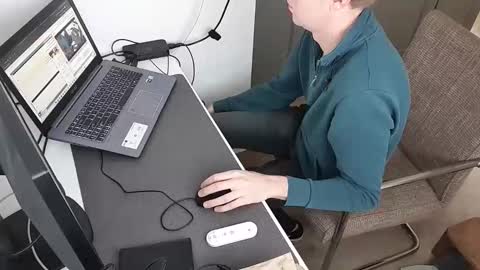 sneakerboy444 online show from 10-24-25, 09:17