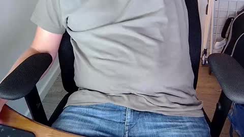 Snapshot of sneakybill82 chatting on 09-19-25, 07:36 Sneakybill online show from 09-19-25, 07:36