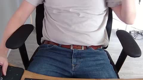 Snapshot of sneakybill82 chatting on 03-23-26, 07:01 Sneakybill online show from 03-23-26, 07:01