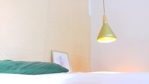 Snapshot of sneakyy_fantasy chatting on 02-19-25, 10:23 Hellen  online show from 02-19-25, 10:23