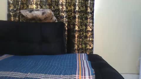 Snapshot of sneecat chatting on 05-08-26, 11:48 sneecat online show from 05-08-26, 11:48