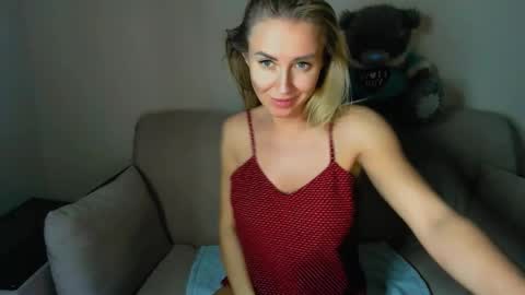 Sneja online show from 02-13-25, 08:34