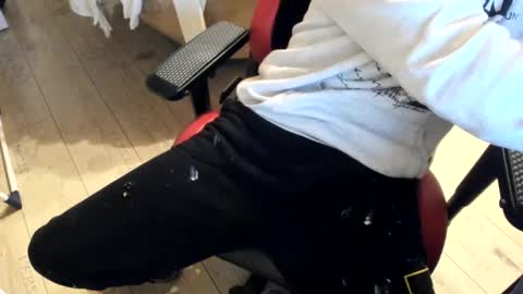 snip1977 online show from 01-13-25, 05:44