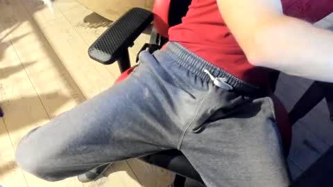 snip1977 online show from 01-16-25, 04:28