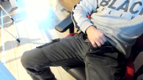 snip1977 online show from 01-22-25, 02:14