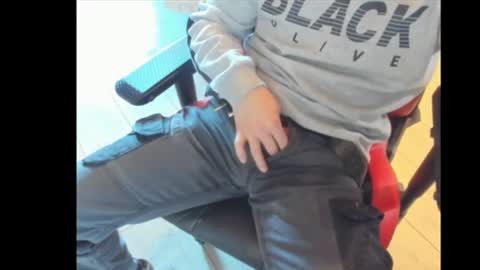 snip1977 online show from 02-17-25, 01:42