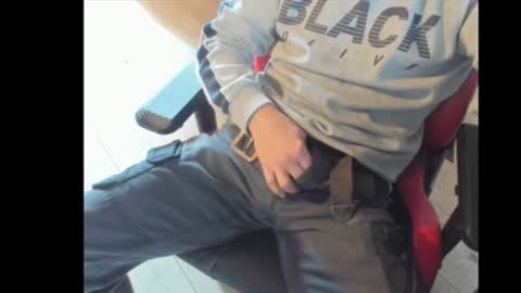 snip1977 online show from 11-05-25, 09:20