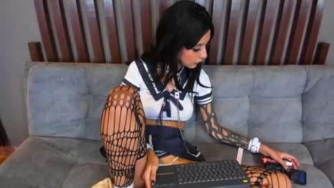 snner_velvet online show from 05-27-26, 09:34