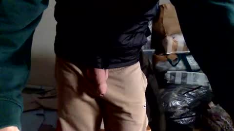 Snapshot of snoopy5644 chatting on 12-13-24, 01:12 snoopy5644 online show from 12-13-24, 01:12