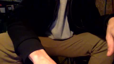 Snapshot of snoopy5644 chatting on 02-15-26, 08:27 snoopy5644 online show from 02-15-26, 08:27