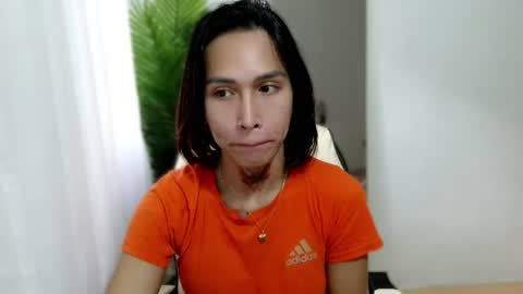 Snapshot of snow_2000 chatting on 07-11-26, 02:47 snow_2000 online show from 07-11-26, 02:47