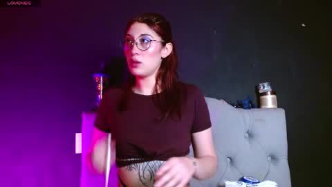 IG     OF red moonn online show from 04-09-26, 06:19