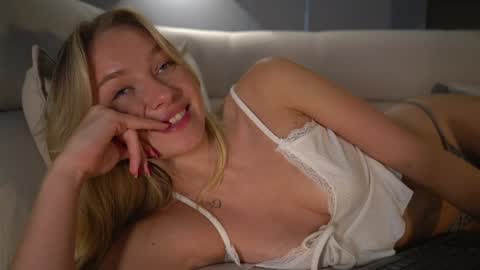 Candice Snow online show from 01-29-25, 07:11