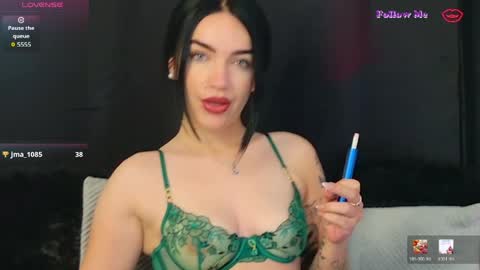 Snapshot of snow_white_19 chatting on 06-05-26, 08:42 snow white 19 online show from 06-05-26, 08:42