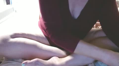 Snow online show from 09-10-25, 07:41