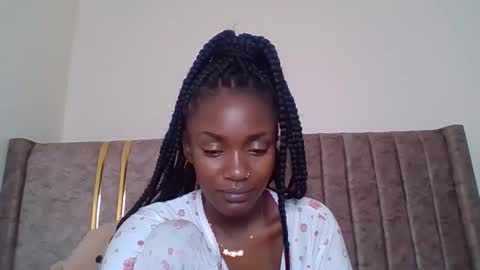 Snapshot of snowie_eyes chatting on 03-10-26, 10:48 Snowie eyes online show from 03-10-26, 10:48