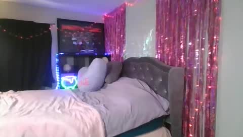 Snowie Rose online show from 04-07-26, 12:11