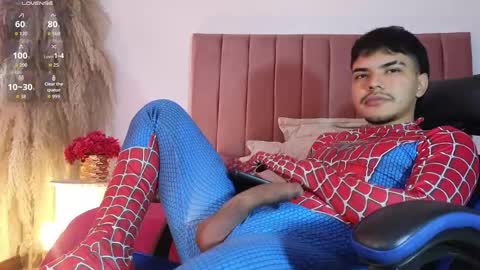 Snapshot of snowlann chatting on 10-29-25, 02:52 Snow online show from 10-29-25, 02:52