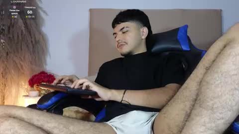 Snapshot of snowlann chatting on 11-13-25, 12:31 Snow online show from 11-13-25, 12:31