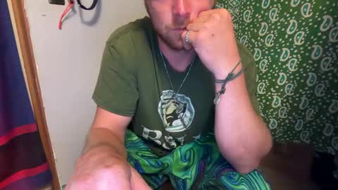 Snapshot of snowtrooper888 chatting on 05-25-26, 04:40 snowtrooper888 online show from 05-25-26, 04:40