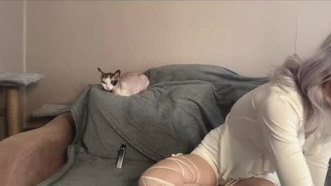 Snapshot of snowy_alice chatting on 11-15-25, 07:49 snowy_alice online show from 11-15-25, 07:49