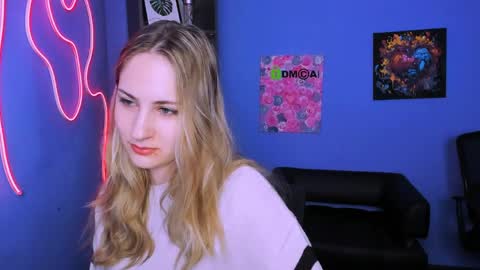 Snapshot of so_hot_rosalie chatting on 04-06-26, 03:13 so_hot_rosalie online show from 04-06-26, 03:13