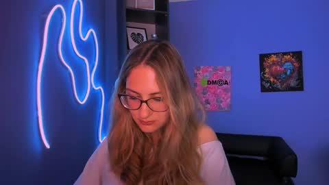 Snapshot of so_hot_rosalie chatting on 04-08-26, 07:36 so_hot_rosalie online show from 04-08-26, 07:36