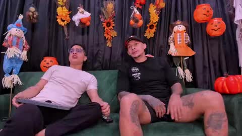 Snapshot of soccer_hot chatting on 10-27-25, 02:10 SOCCER HOT online show from 10-27-25, 02:10