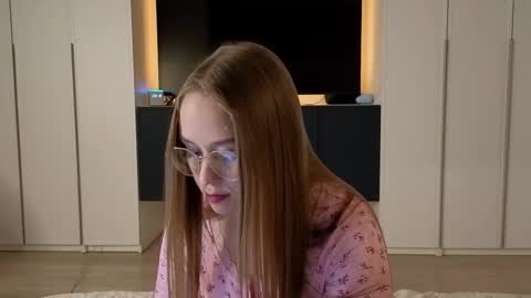 Sophy online show from 11-02-25, 08:11