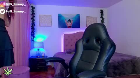 soffi_bunny_ online show from 01-09-26, 08:06