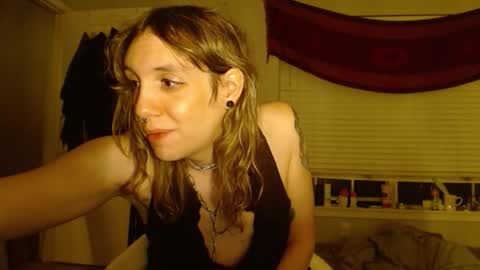 Lilytea online show from 10-31-25, 08:15