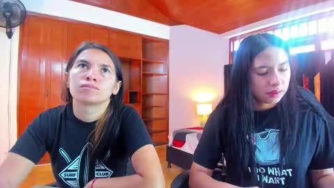 soffy and mia online show from 10-10-25, 12:48