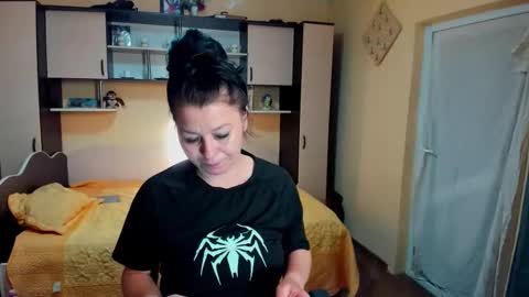 Soffy online show from 04-01-26, 05:08