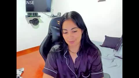 Snapshot of sofhya_jay9 chatting on 11-05-25, 11:54 Evainked online show from 11-05-25, 11:54