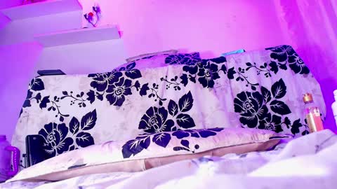 Sofia online show from 02-04-25, 06:04