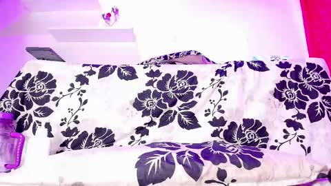 Sofia online show from 02-11-25, 06:08