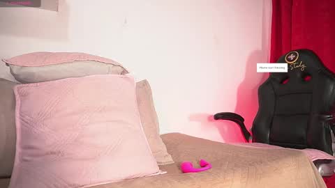 Sofia online show from 09-16-25, 03:07