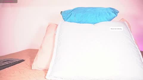 Sofia online show from 09-20-25, 03:07