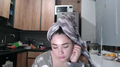 Sofi online show from 12-20-25, 02:24