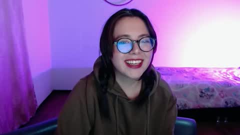 Sofi Lynch online show from 01-18-26, 05:00