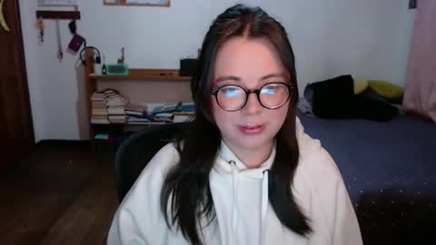 Snapshot of sofi_lynch chatting on 05-06-26, 08:08 Sofi Lynch online show from 05-06-26, 08:08
