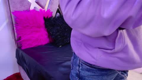 Sofi Noa online show from 11-22-25, 11:20