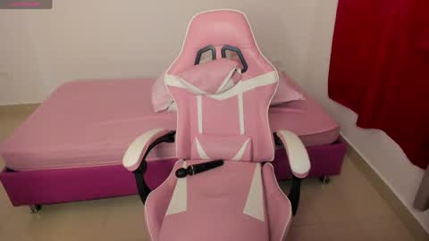 Snapshot of sofi_perezz chatting on 12-11-24, 12:23 sofi online show from 12-11-24, 12:23