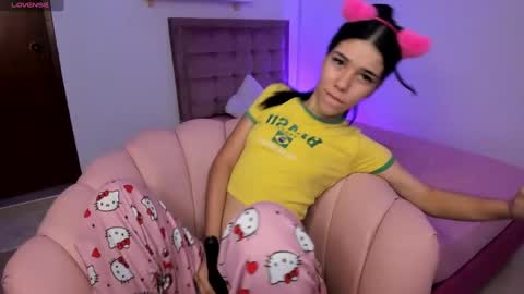 Snapshot of sofi_perezz chatting on 02-03-25, 09:50 sofi online show from 02-03-25, 09:50