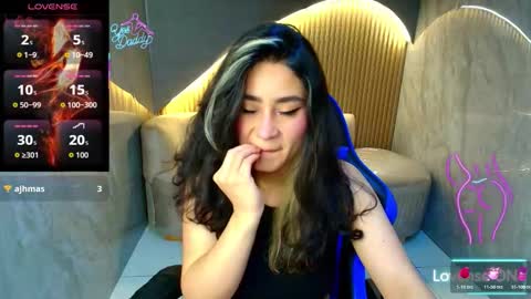 sofi_r_ online show from 02-18-26, 02:57