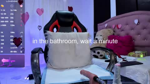 Sofia  online show from 02-17-26, 09:32