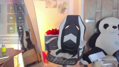 sofi smith online show from 02-22-25, 03:01