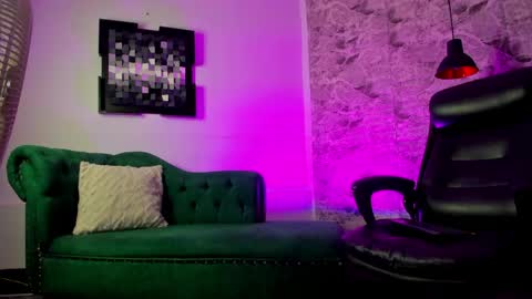 Snapshot of sofi_wiliiams2 chatting on 03-01-26, 08:33 sofi_wiliiams2 online show from 03-01-26, 08:33