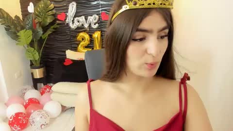 Snapshot of sofia44 chatting on 02-15-25, 01:38 Skarlett online show from 02-15-25, 01:38